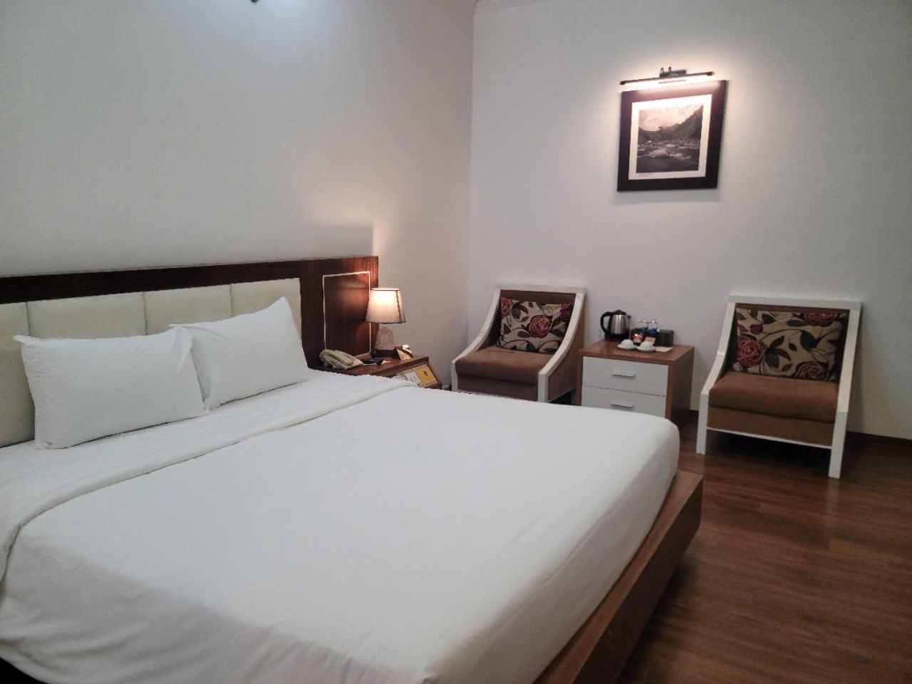 Luxor Boutique Hotel Hanoi Buitenkant foto